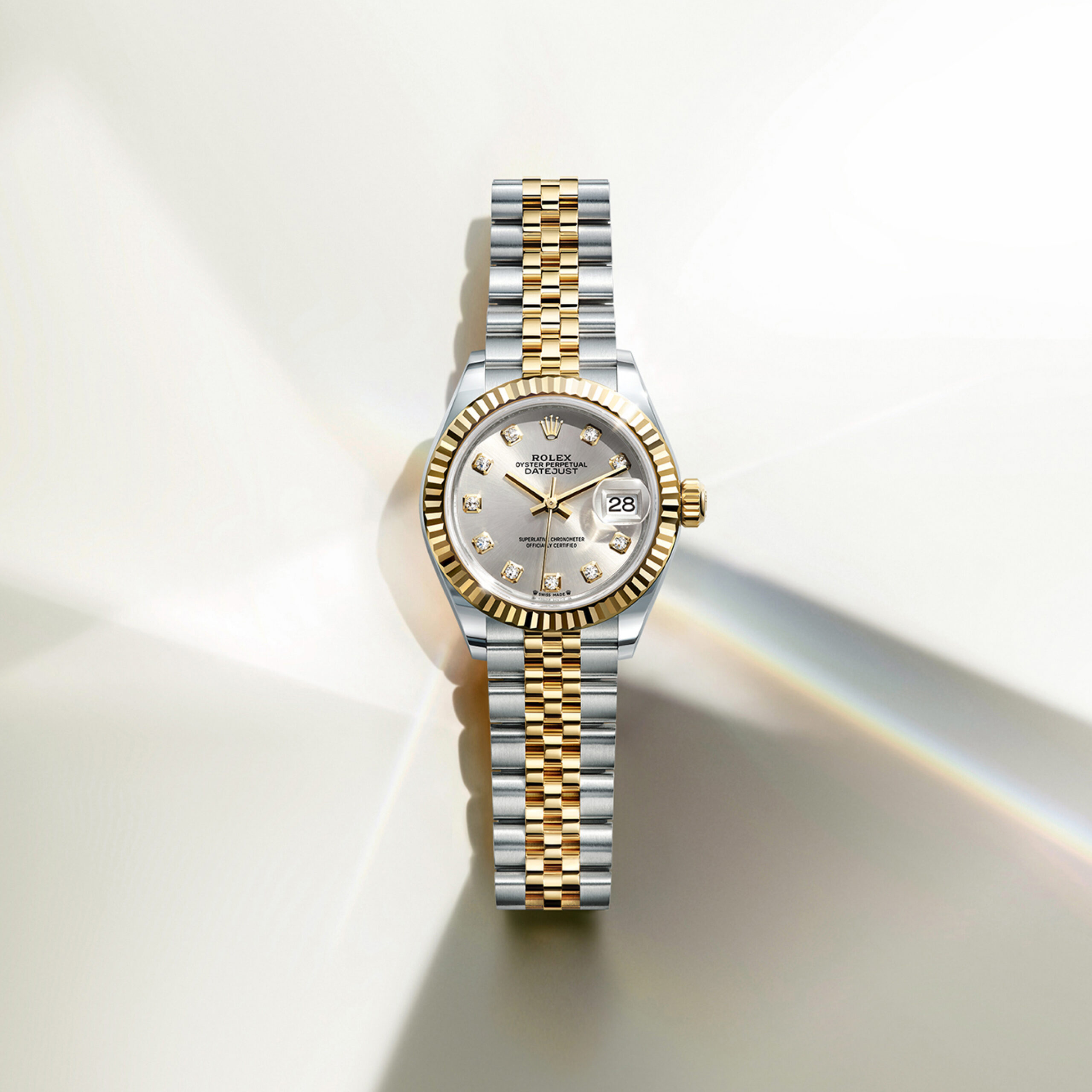 rolex-collection_banner-lady-datejust-cover-m279173-0007-portrait-scaled
