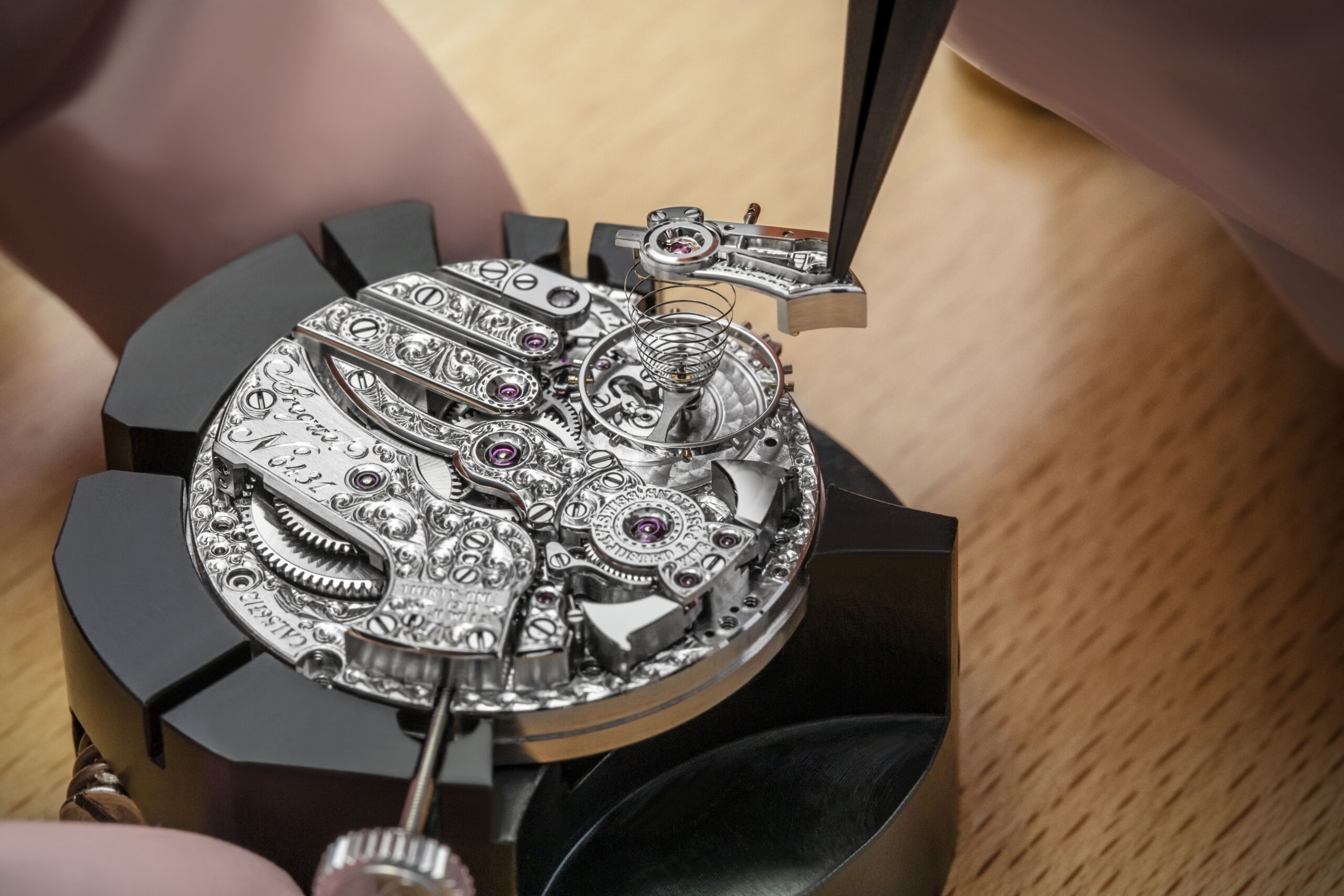 01_7637_MAKINGOF_RET_High_resolution__300_dpi___JPG__14199-scaled