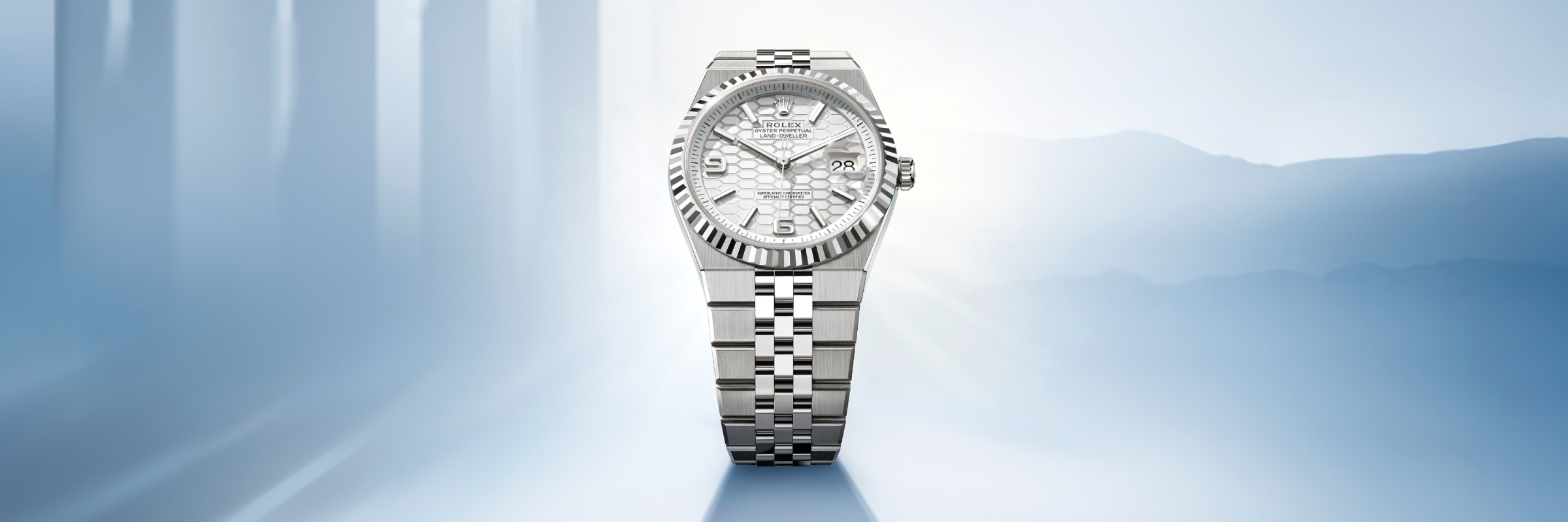 rolex-collection_banner-land-dweller-m127334-0001_2503-landscape-landscape