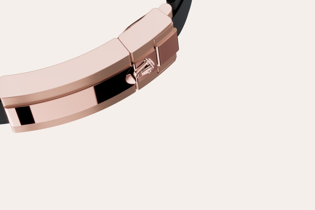 M126655-0002__feature1portrait