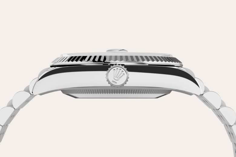 m126234-0051-060__feature3portrait